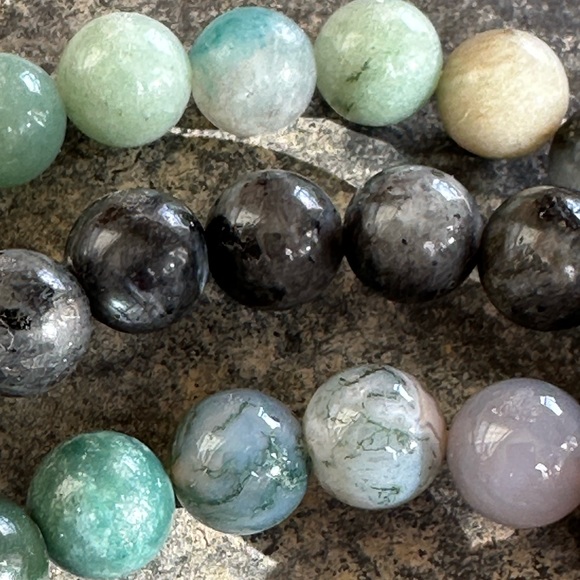 Set of 3 bracelets.  Amazonite, Flashy moonstone, Agates. Natural gem crystals - Picture 10 of 10